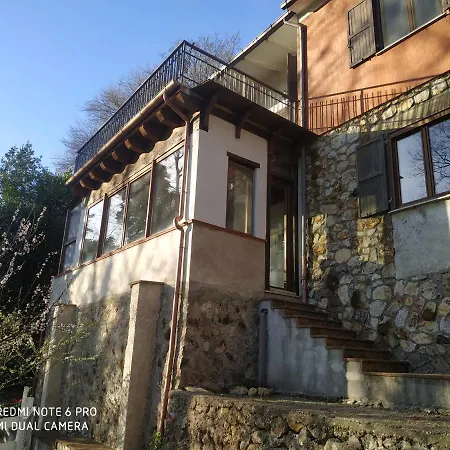 Casa Dei Faggi Apartment *